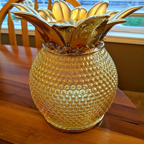 Bath & Body Works glass iridescent PINEAPPLE PALM 3-WICK CANDLE HOLDER like new - Picture 1 of 3